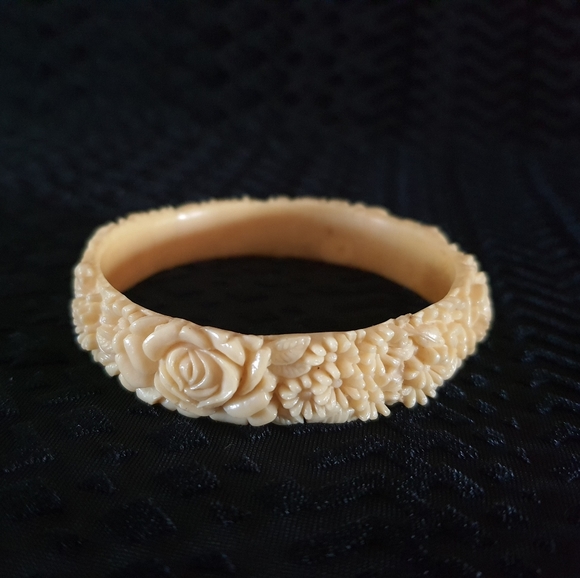 Vintage Celluloid Bracelet - Picture 2 of 7